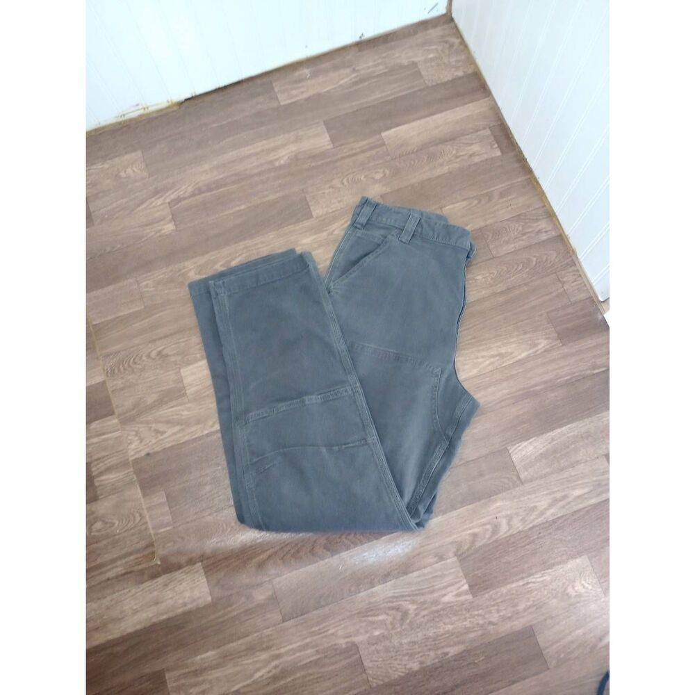 Carhartt relaxed fit cargo pants. Size 38x34 please see listing - Picture 1 of 9